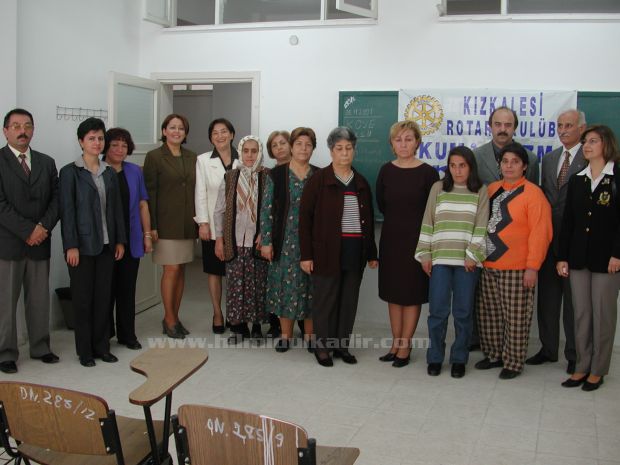 Kolay Okuma Yazma eğitimleri verdi